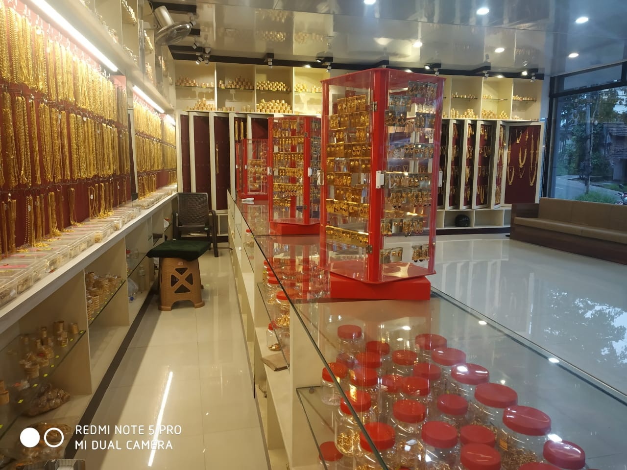 AJ GOLD COVERING MANJERI